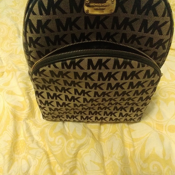 Michael Kors BackPack - Picture 2 of 8